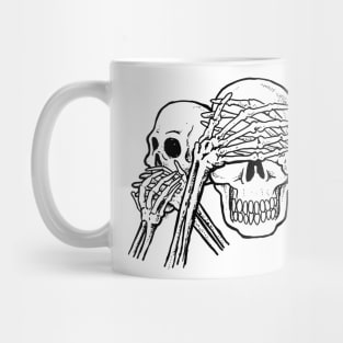 three wise skull head Mug